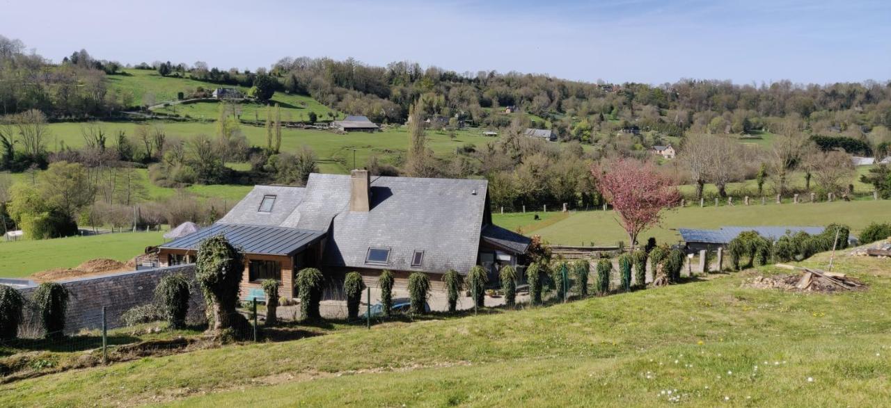 Gite De La Vallee Genneville Exterior photo